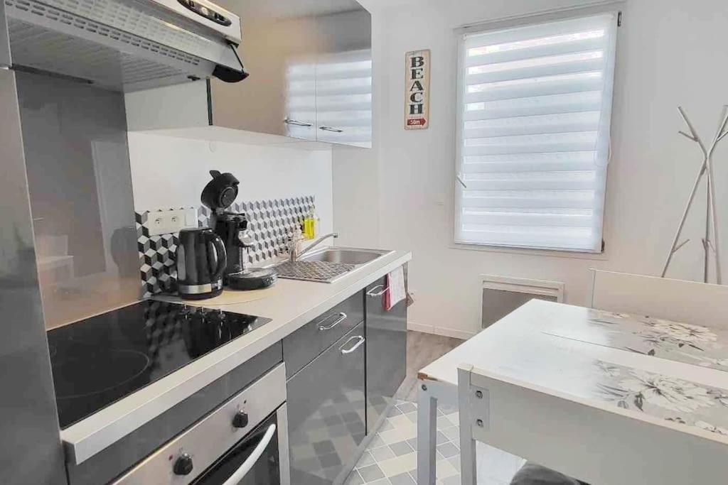L'annexe - T1 Cuisine Separee - 750m Intra Muros - 50m Apartment *